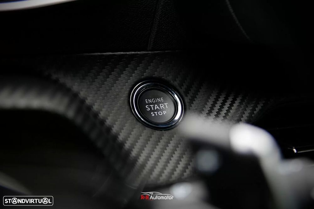 Peugeot 2008 1.2 PureTech GT EAT8 - 37