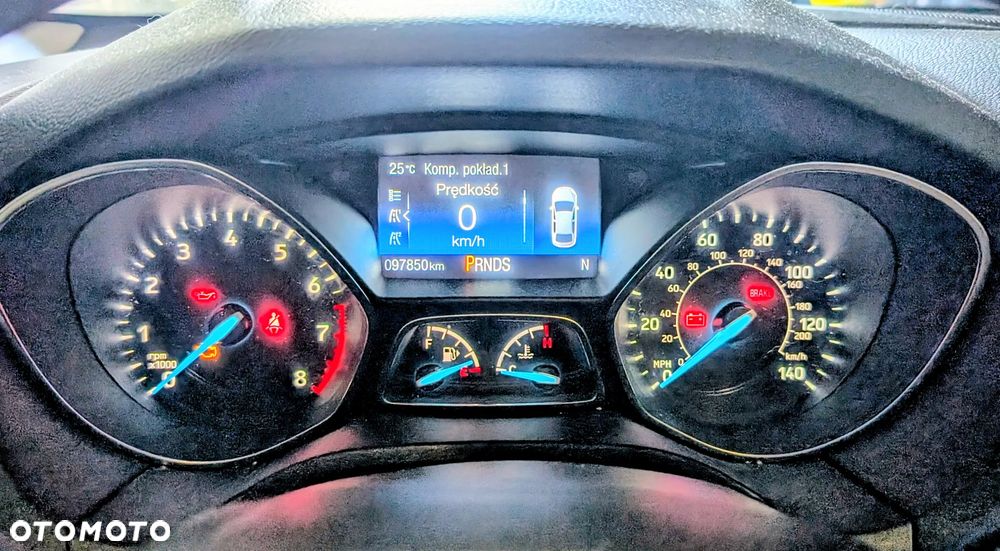 Ford Focus - 10