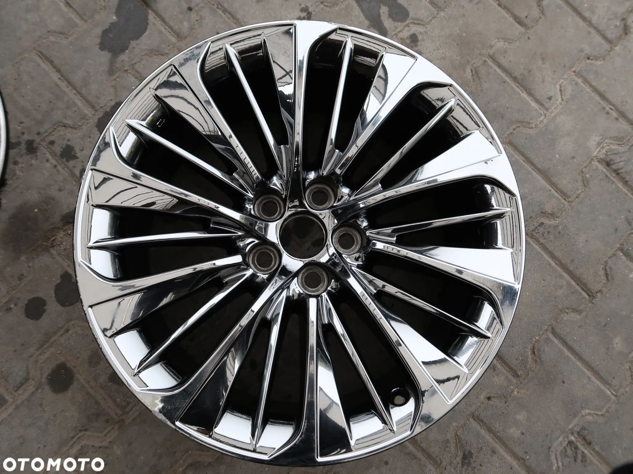 273 Felga Aluminiowa Lexus RX NX 8,5x20et25 - 1