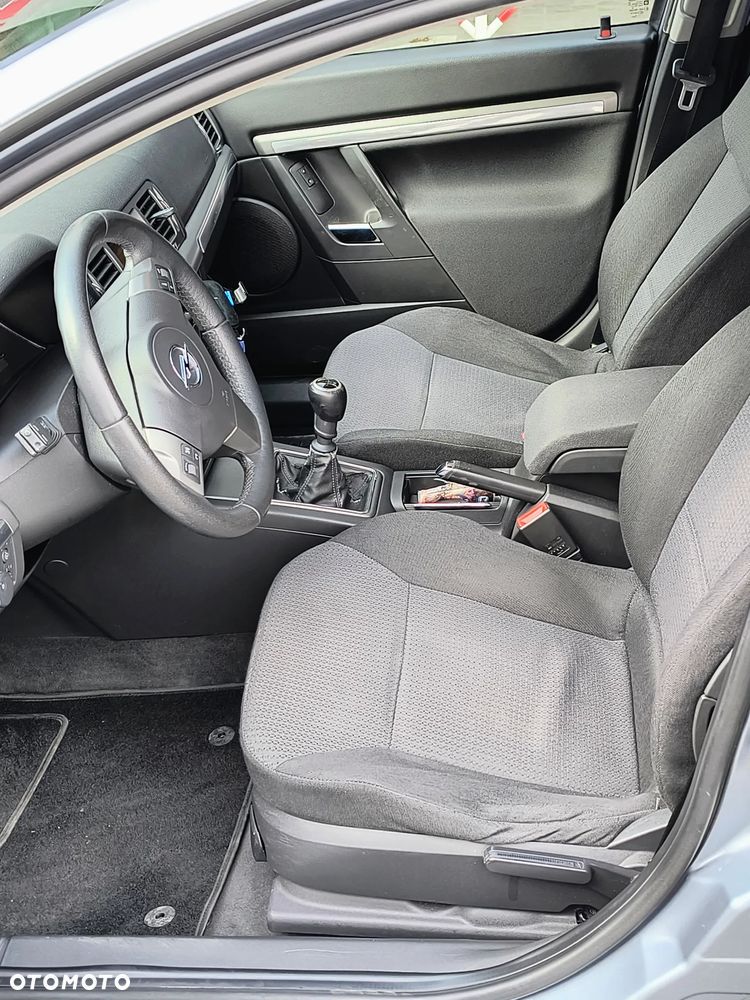 Opel Vectra 1.8 - 9