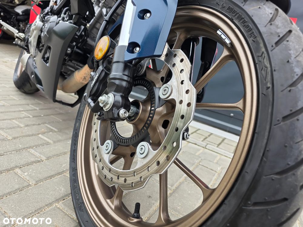 Honda CB - 15