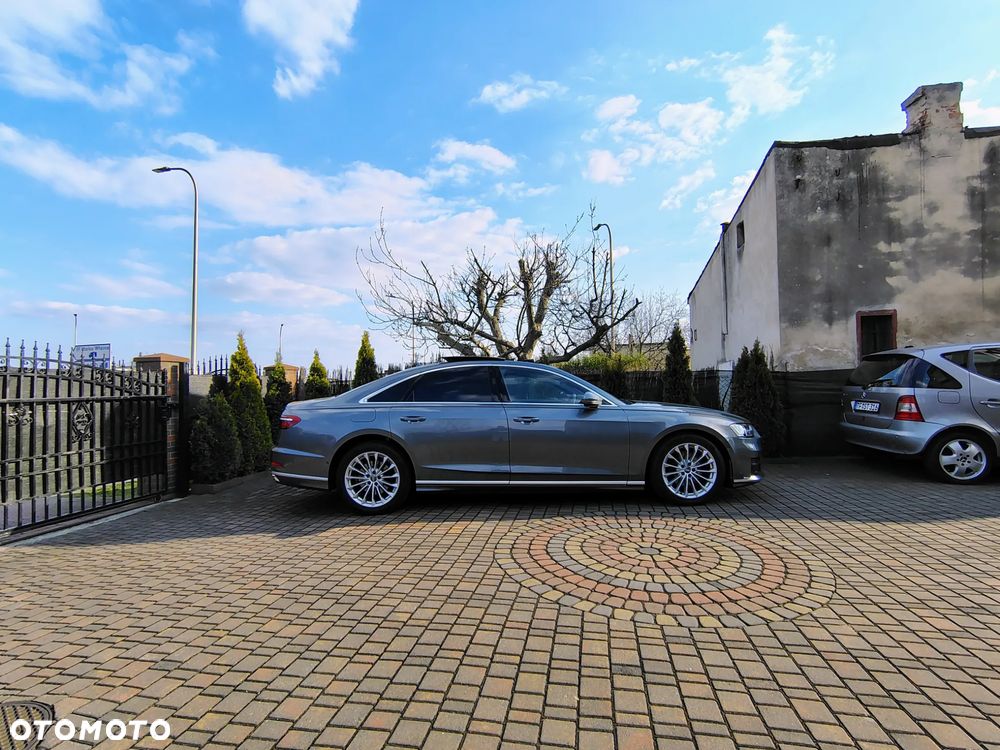 Audi A8 - 2