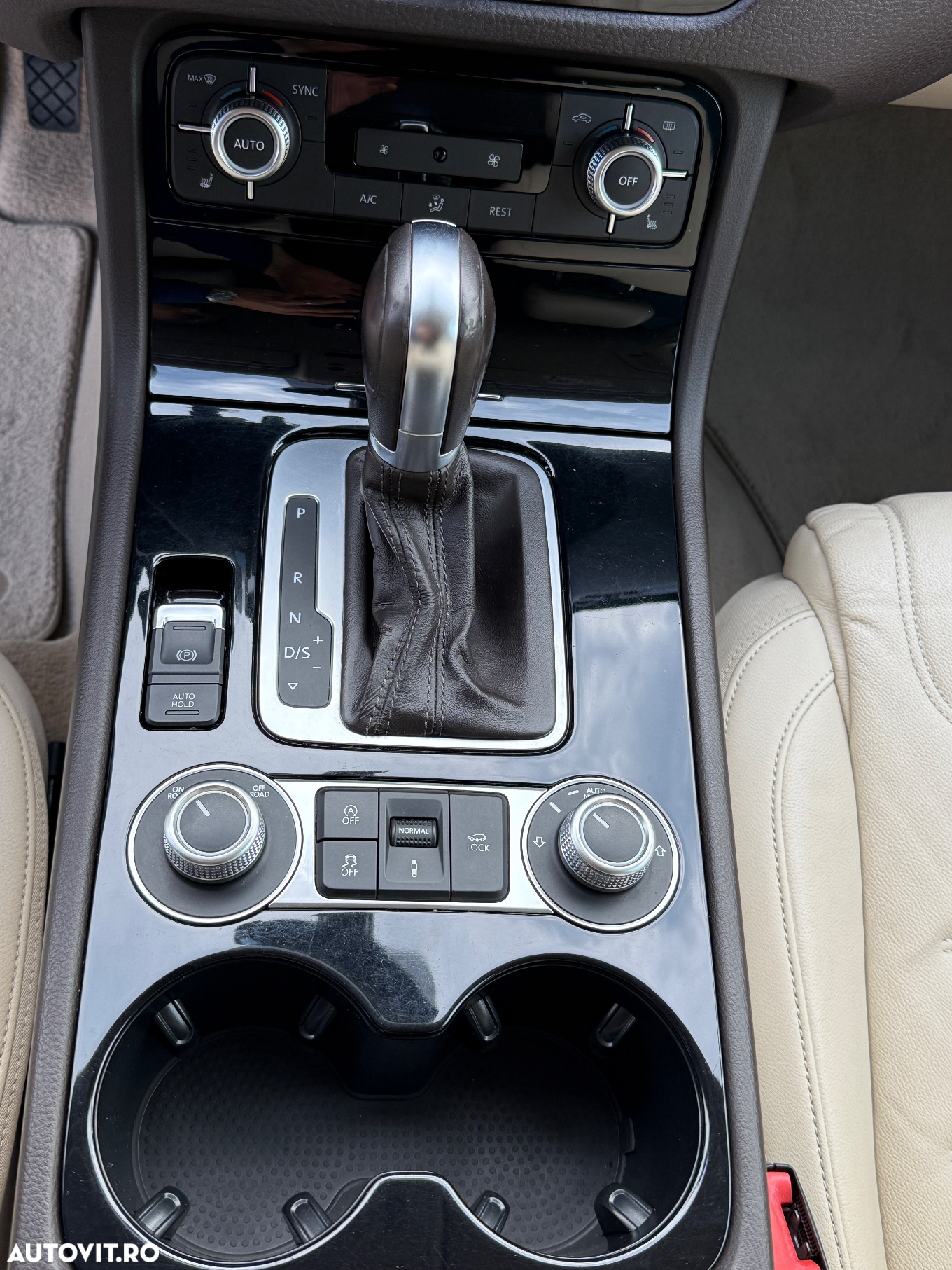 Volkswagen Touareg V6 TDI BMT Supreme Plus - 10