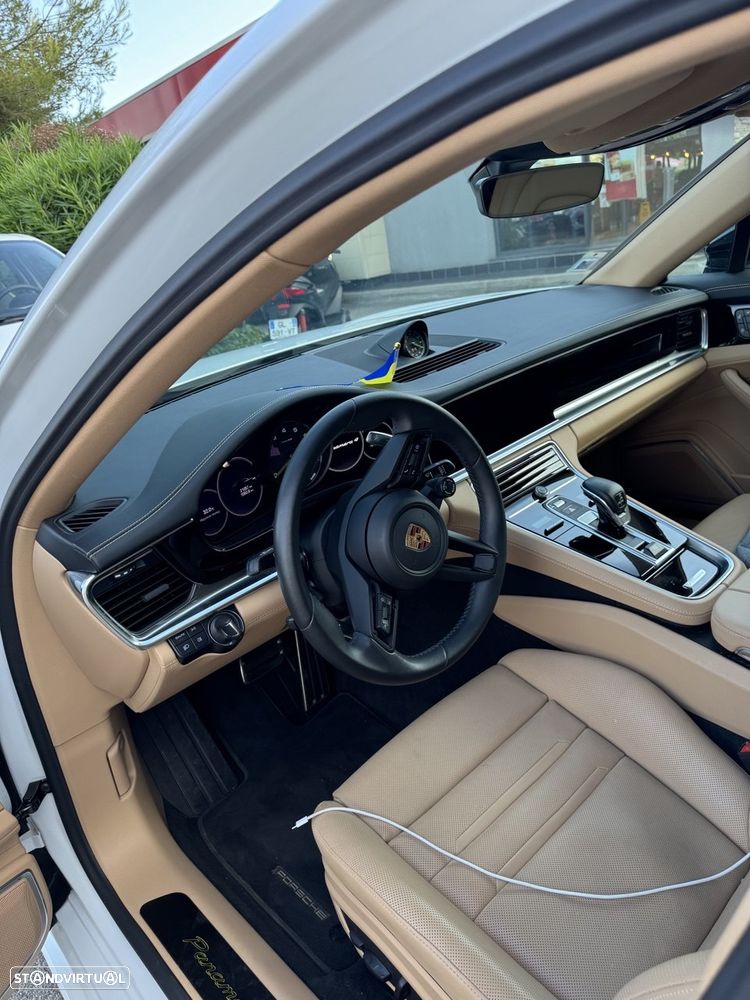 Porsche Panamera Sport Turismo 4S E-Hybrid - 13