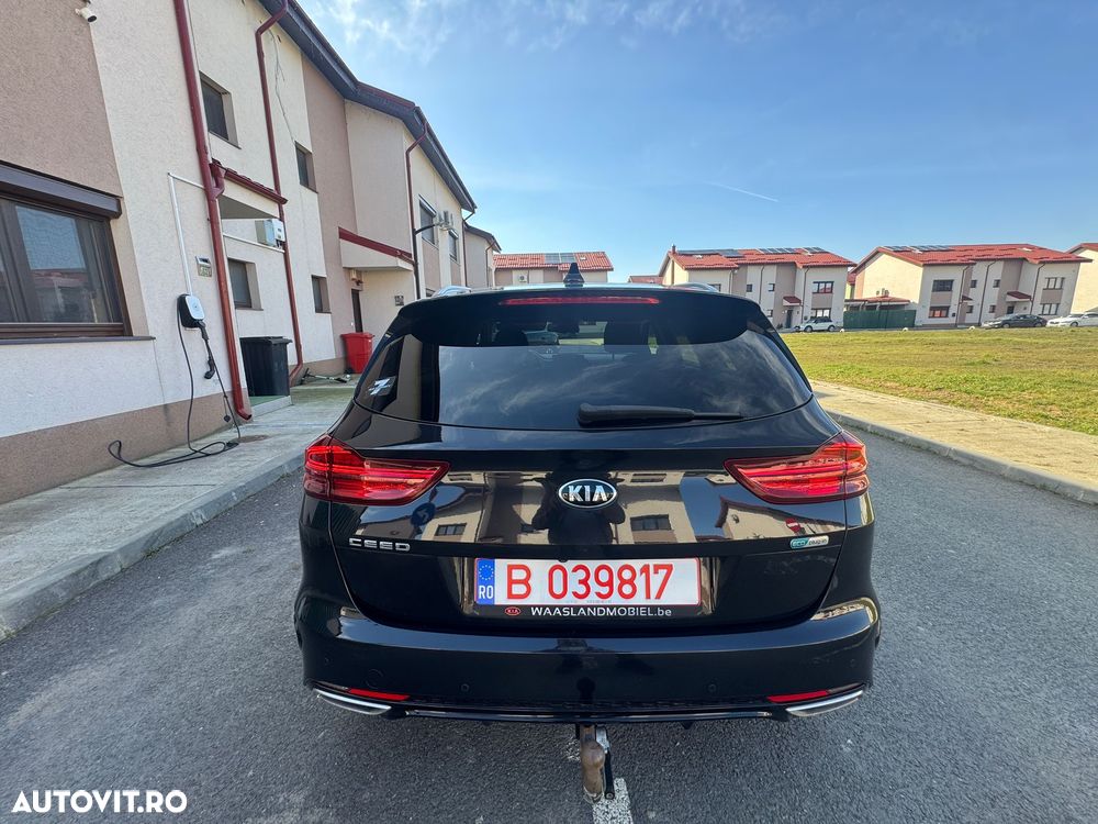 Kia Ceed - 24