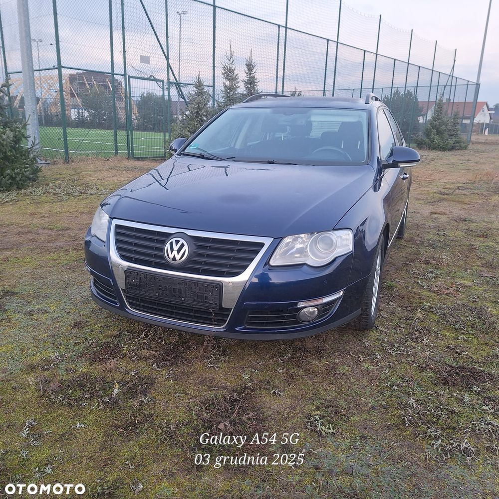 Volkswagen Passat 2.0 TDI DPF BlueMotion Technology Comfortline - 2