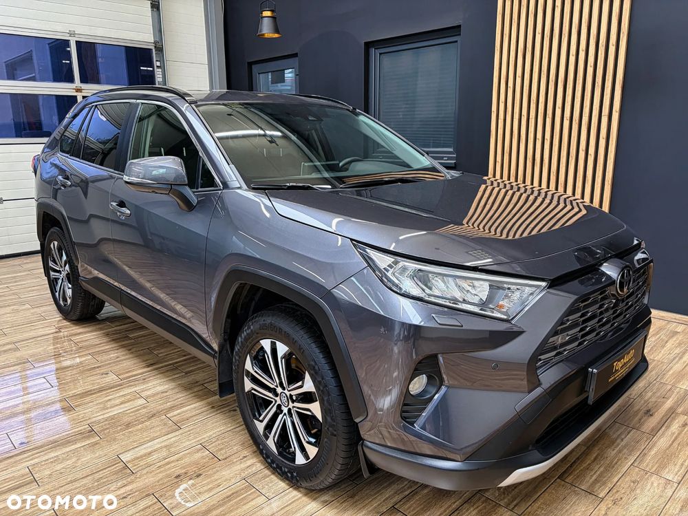 Toyota RAV4 - 5