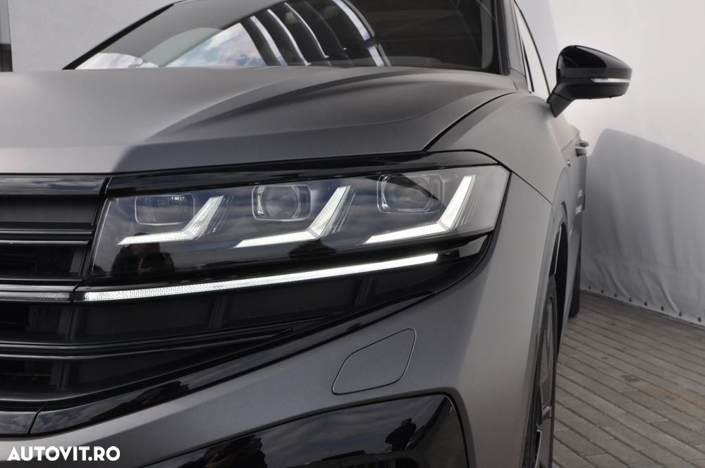 Volkswagen Touareg V6 TSI eHybrid PHEV R - 9