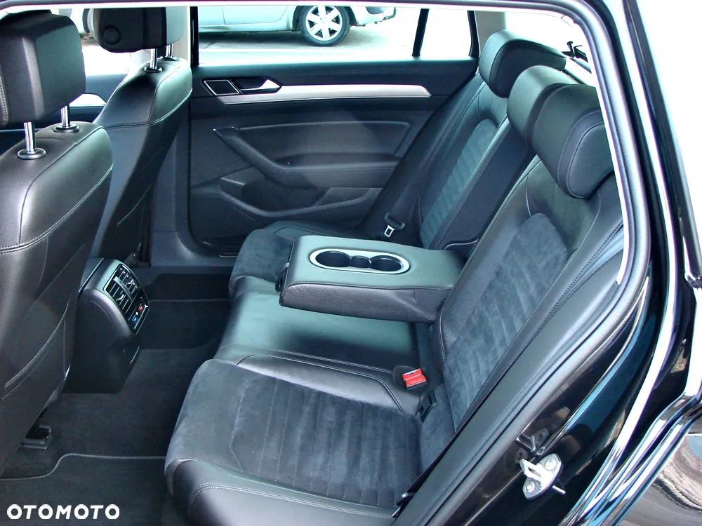 Volkswagen Passat Variant 2.0 TDI SCR DSG (BlueM Tech) Highline - 6