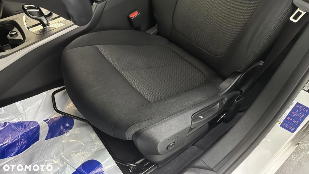 BMW Seria 1 118i Advantage - 13