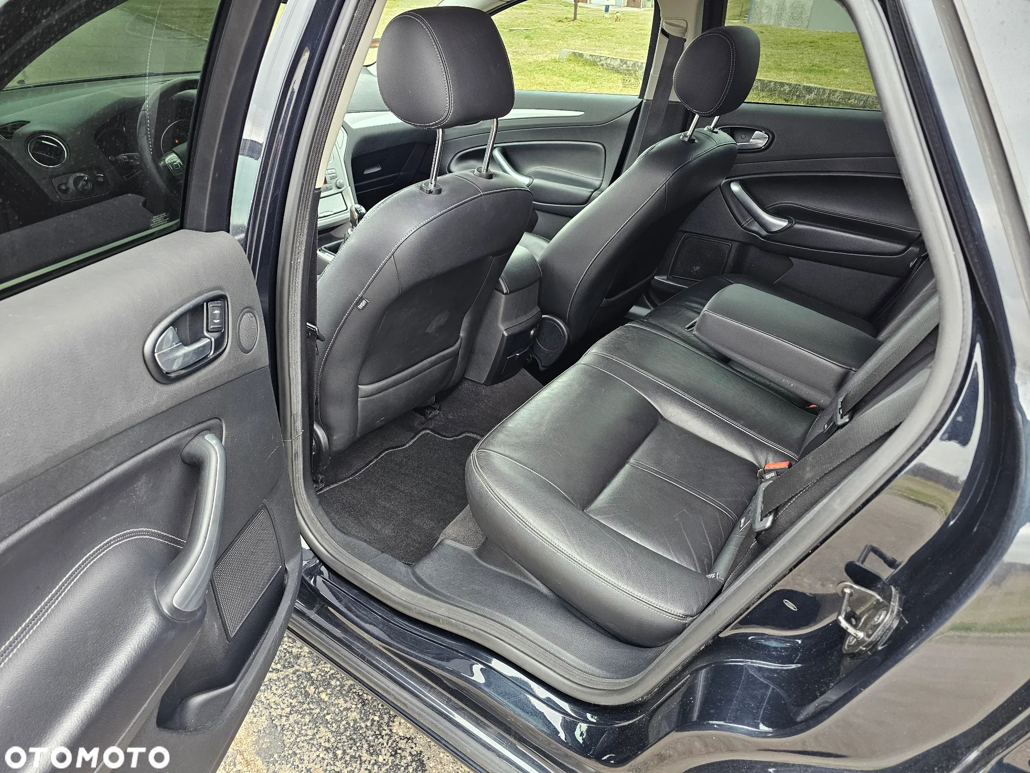 Ford Mondeo 2.2 TDCi Ghia - 16