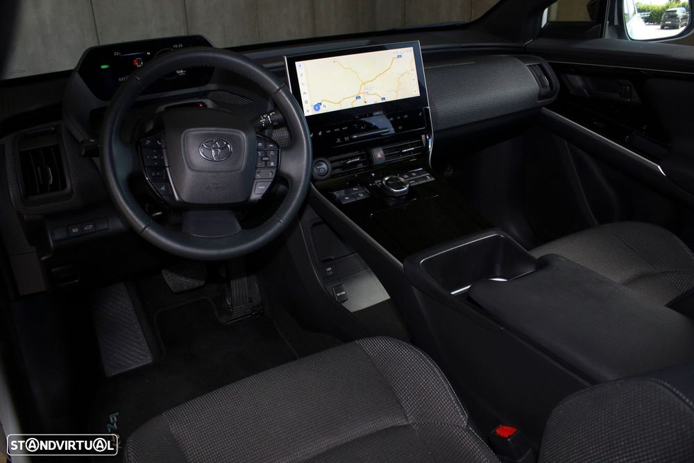 Toyota bZ4X 71,4 kWh Premium - 35