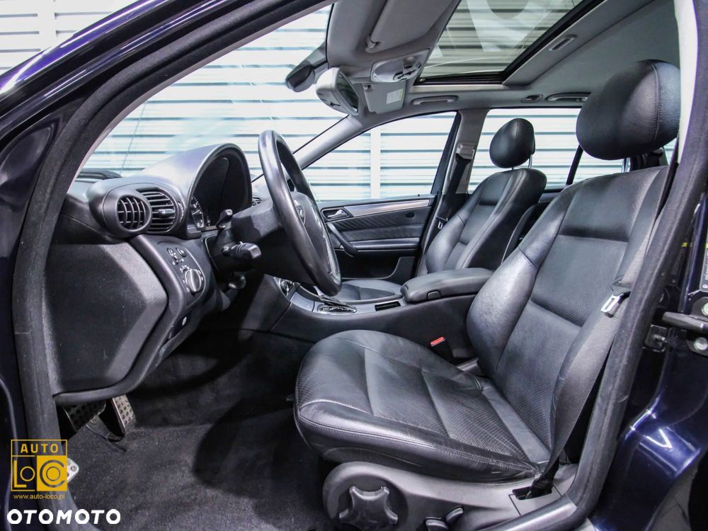 Mercedes-Benz Klasa C 200 T Kompressor Automatik Avantgarde Sport Edition - 11