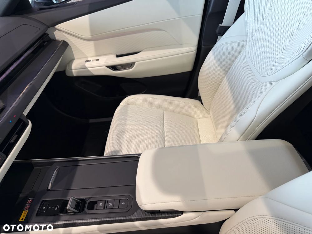 Lexus ES - 15