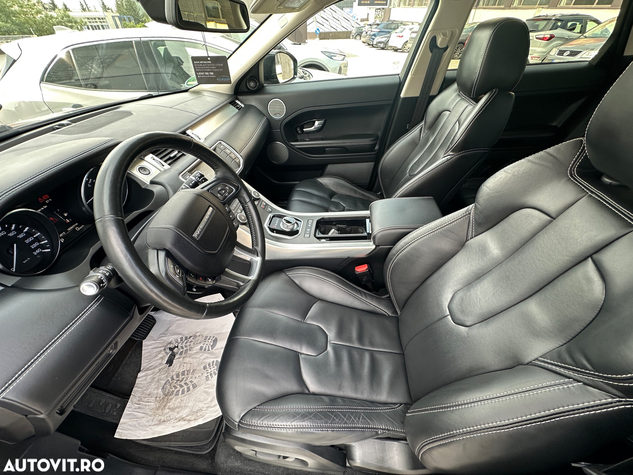 Land Rover Range Rover Evoque - 19