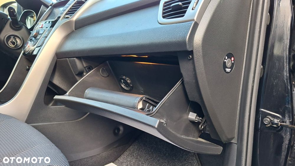 Hyundai i30 i30cw 1.4 Fifa World Cup Edition - 21