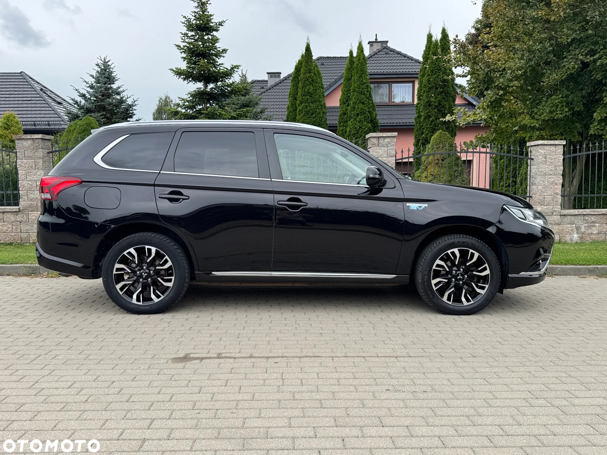 Mitsubishi Outlander PHEV Instyle NAVI + - 6
