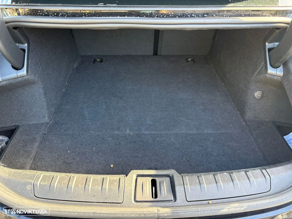 Porsche Taycan 4S - 11