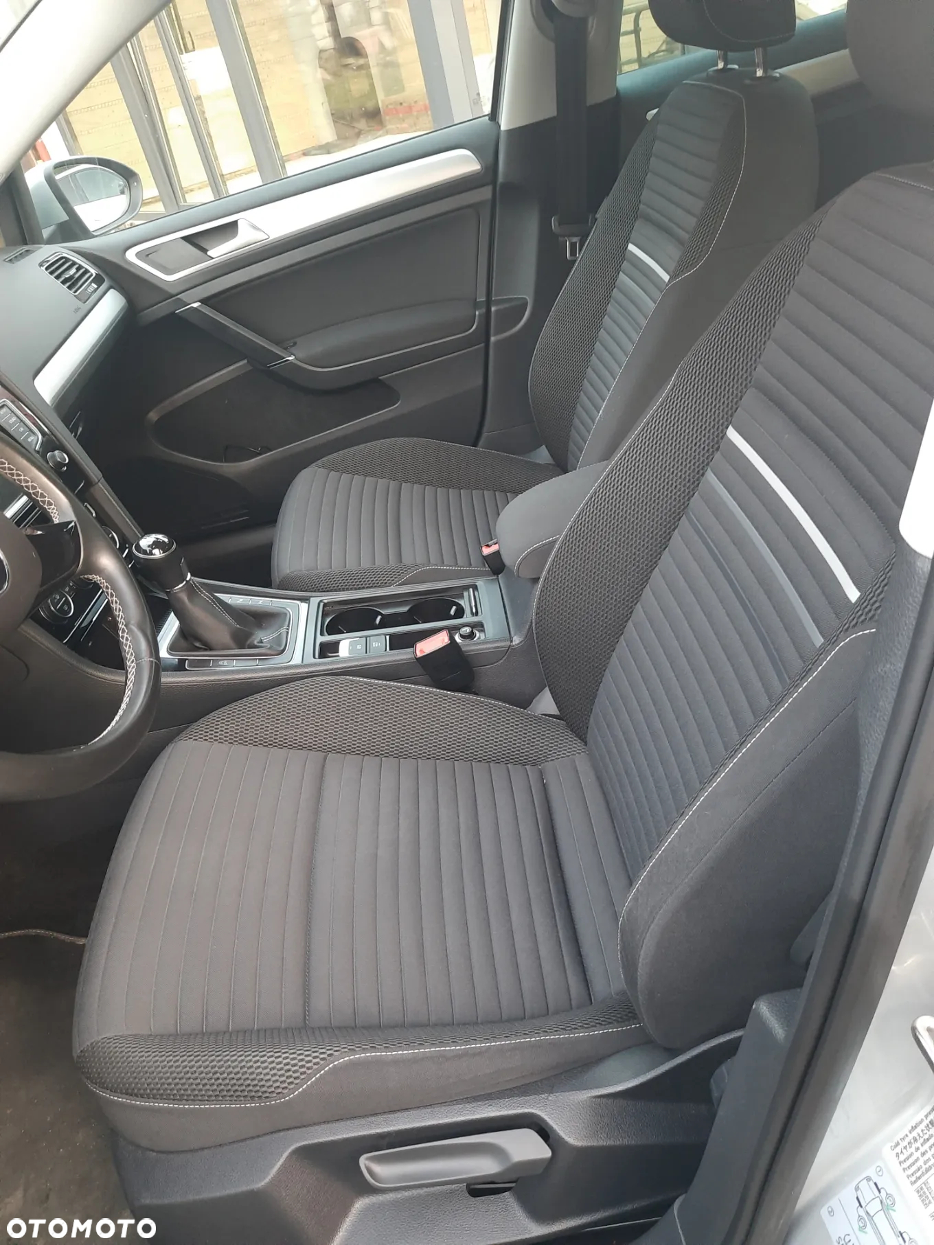 Volkswagen Golf 2.0 BlueTDI Cup - 9