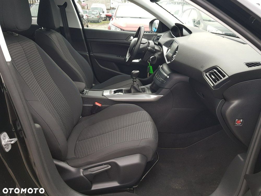 Peugeot 308 - 17