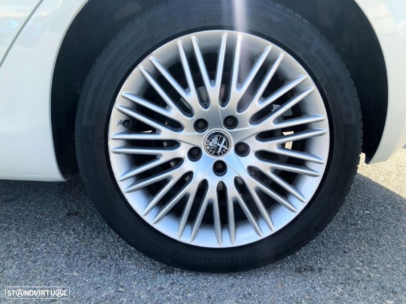 Alfa Romeo Giulietta 1.6 JTDM Exclusive - 9