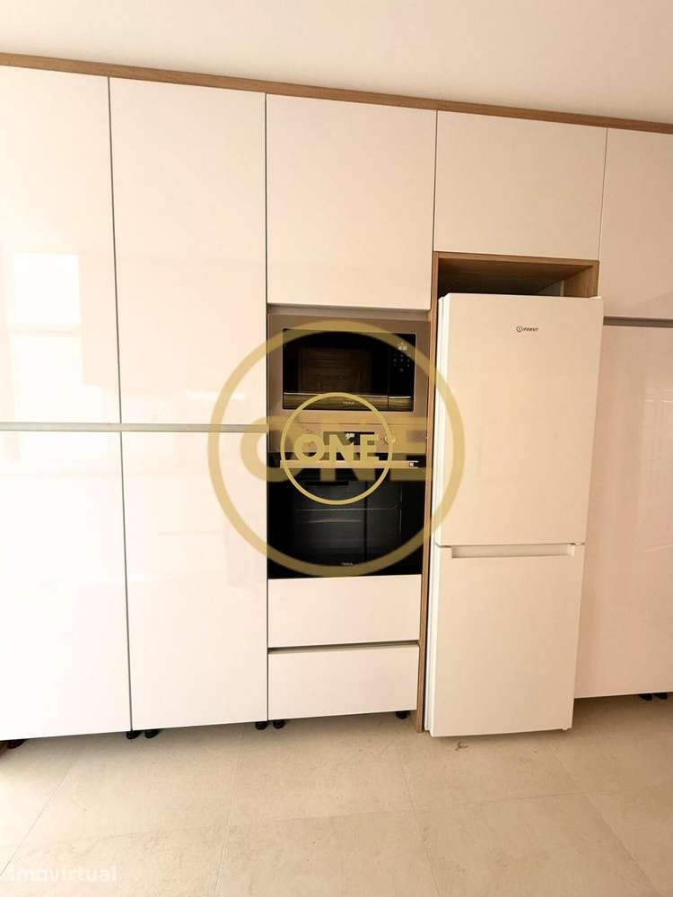 T3+1 Renovada com Suite e Garagem – São Martinho do Bispo, Coimbra - Grande imagem: 4/9