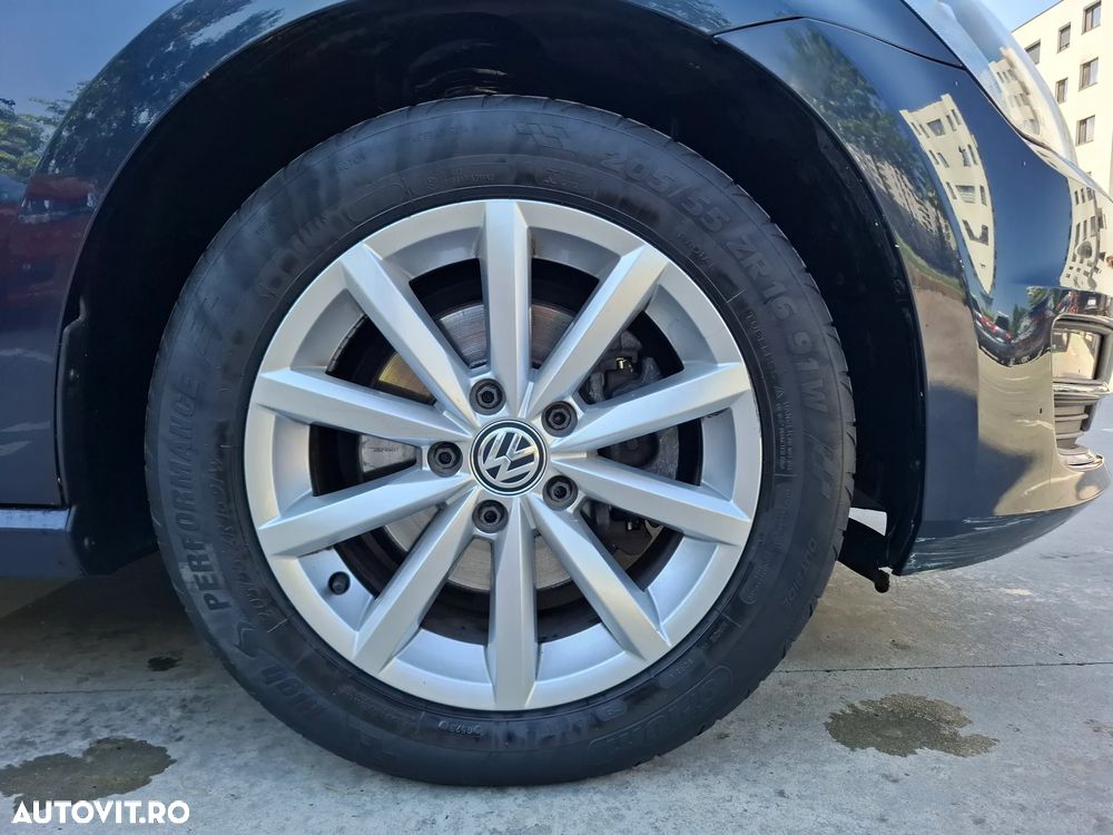 Volkswagen Golf 1.6 TDI DPF BMT Highline - 17