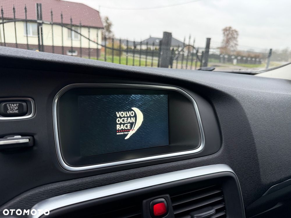Volvo V40 D2 Ocean Race - 12