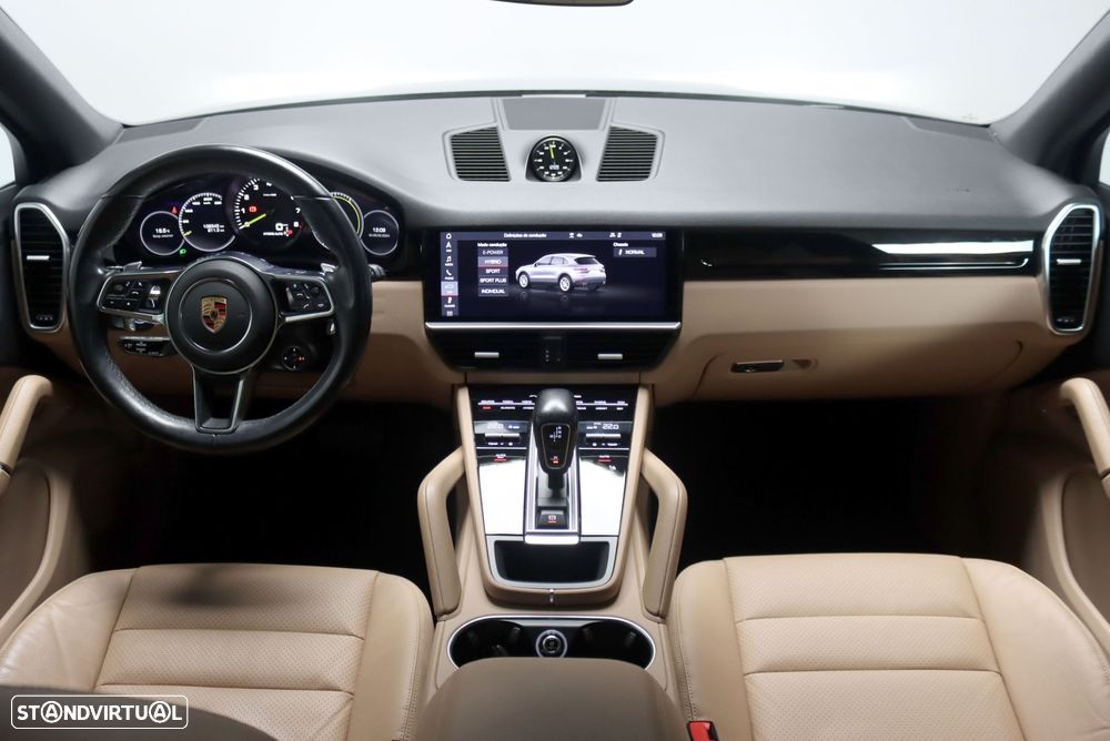 Porsche Cayenne E-Hybrid - 38