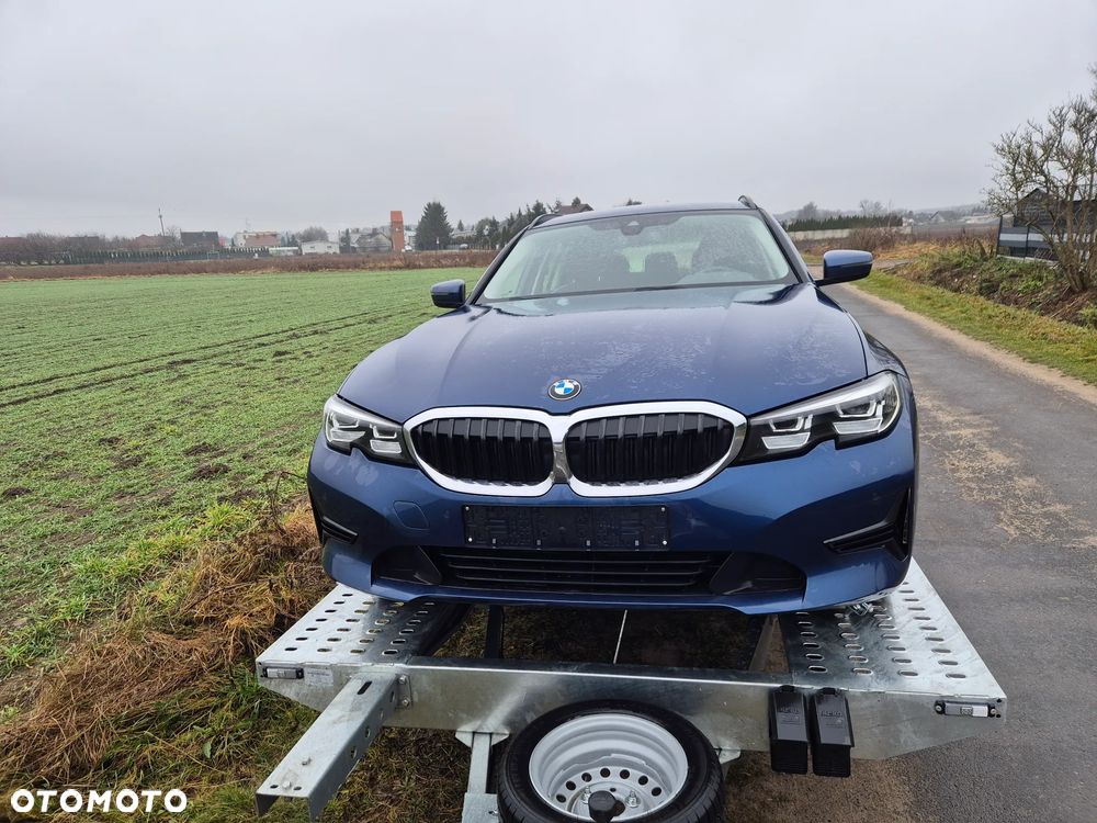 BMW Seria 3 318d Sport Line Shadow - 4