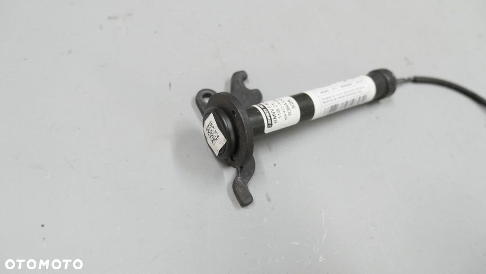 bmw f40 nabój pirotechniczny maski prawy 7450944 - 2