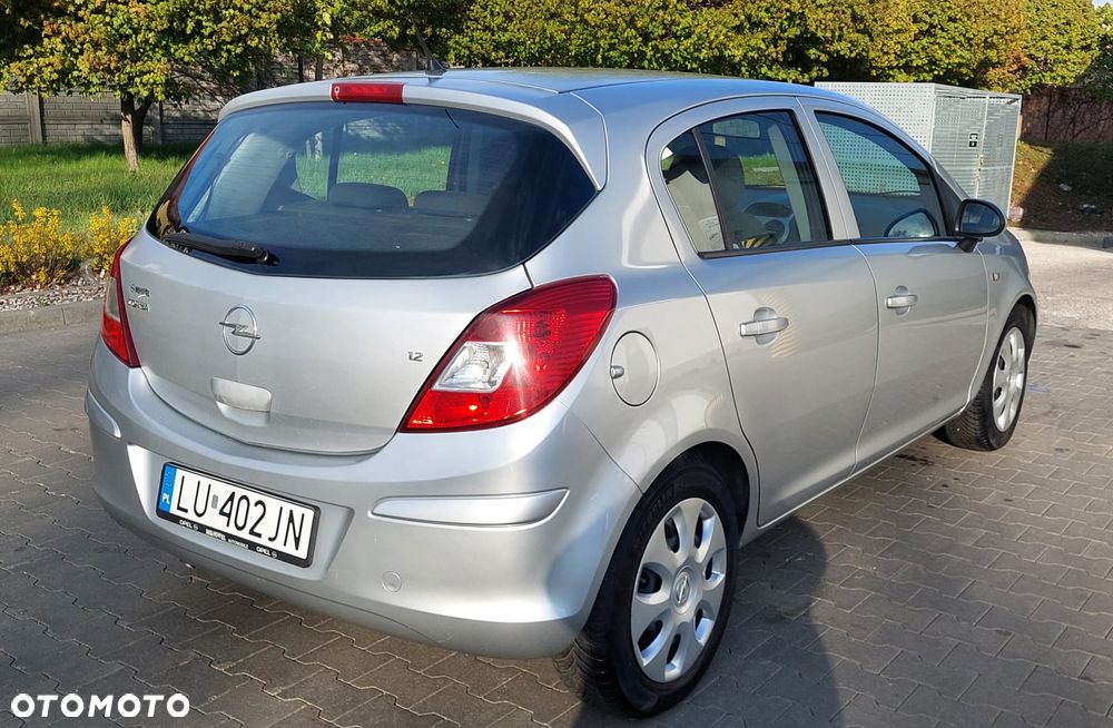 Opel Corsa 1.2 16V - 13