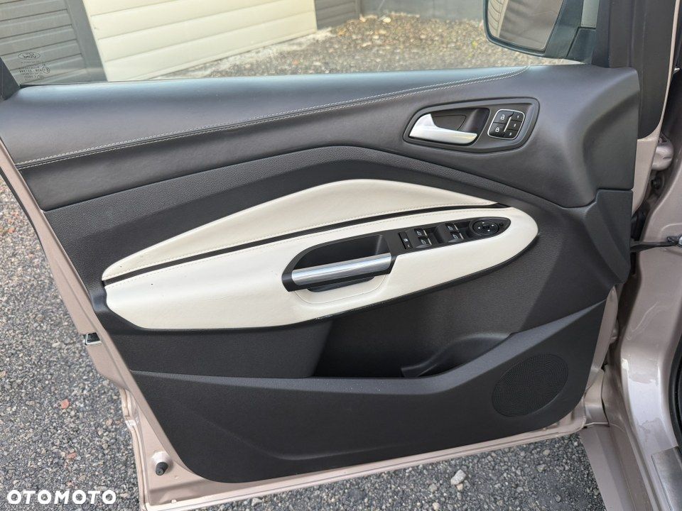 Ford Kuga Vignale 2.0 TDCi AWD - 21