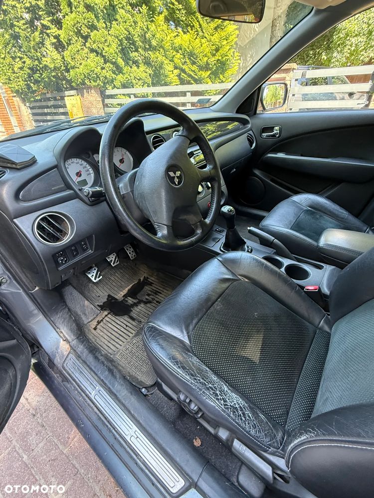Mitsubishi Outlander 2.0 Turbo 4WD - 14