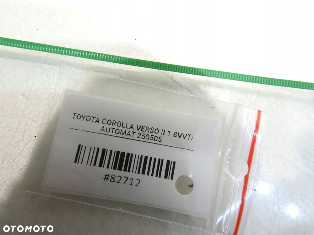 DYWANIKI CHODNICZKI GUMOWE TOYOTA COROLLA VERSO II - 4