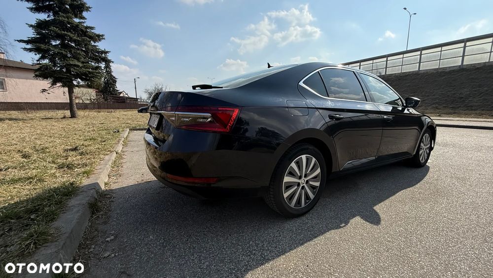 Skoda Superb 2.0 TDI SCR Style DSG - 7