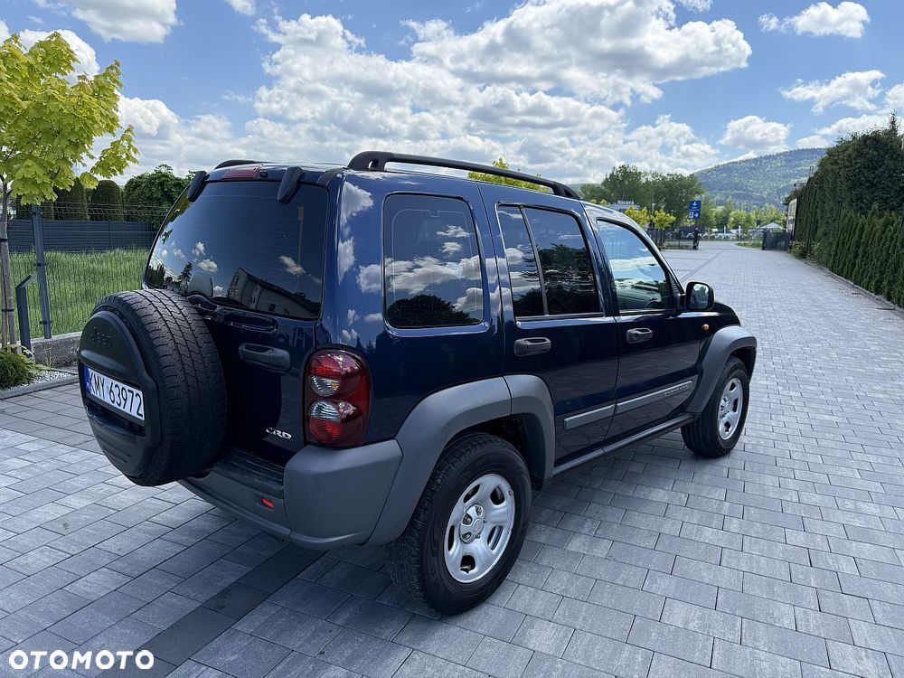 Jeep Cherokee 2.8 CRD Sport - 4