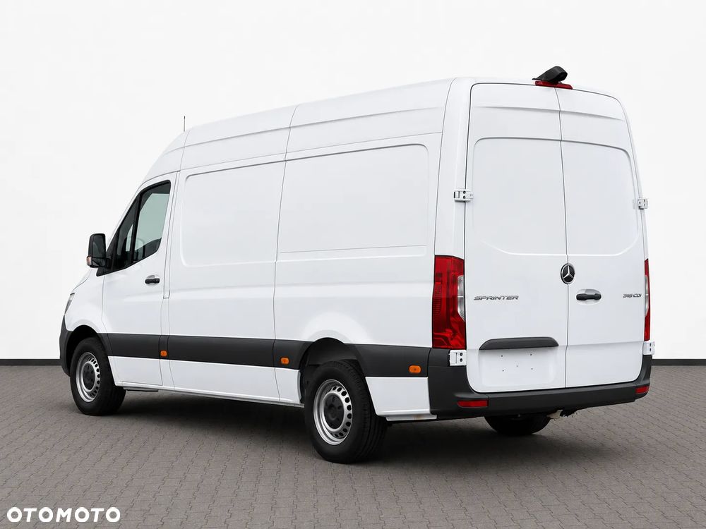 Mercedes-Benz Sprinter - 7
