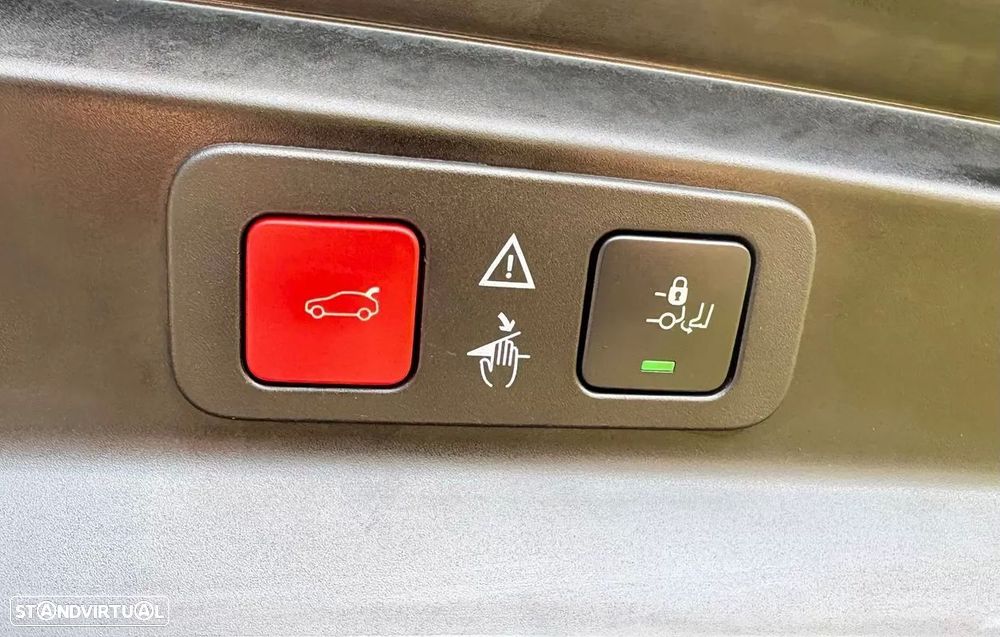 Peugeot 5008 2.0 BlueHDi GT EAT8 - 30