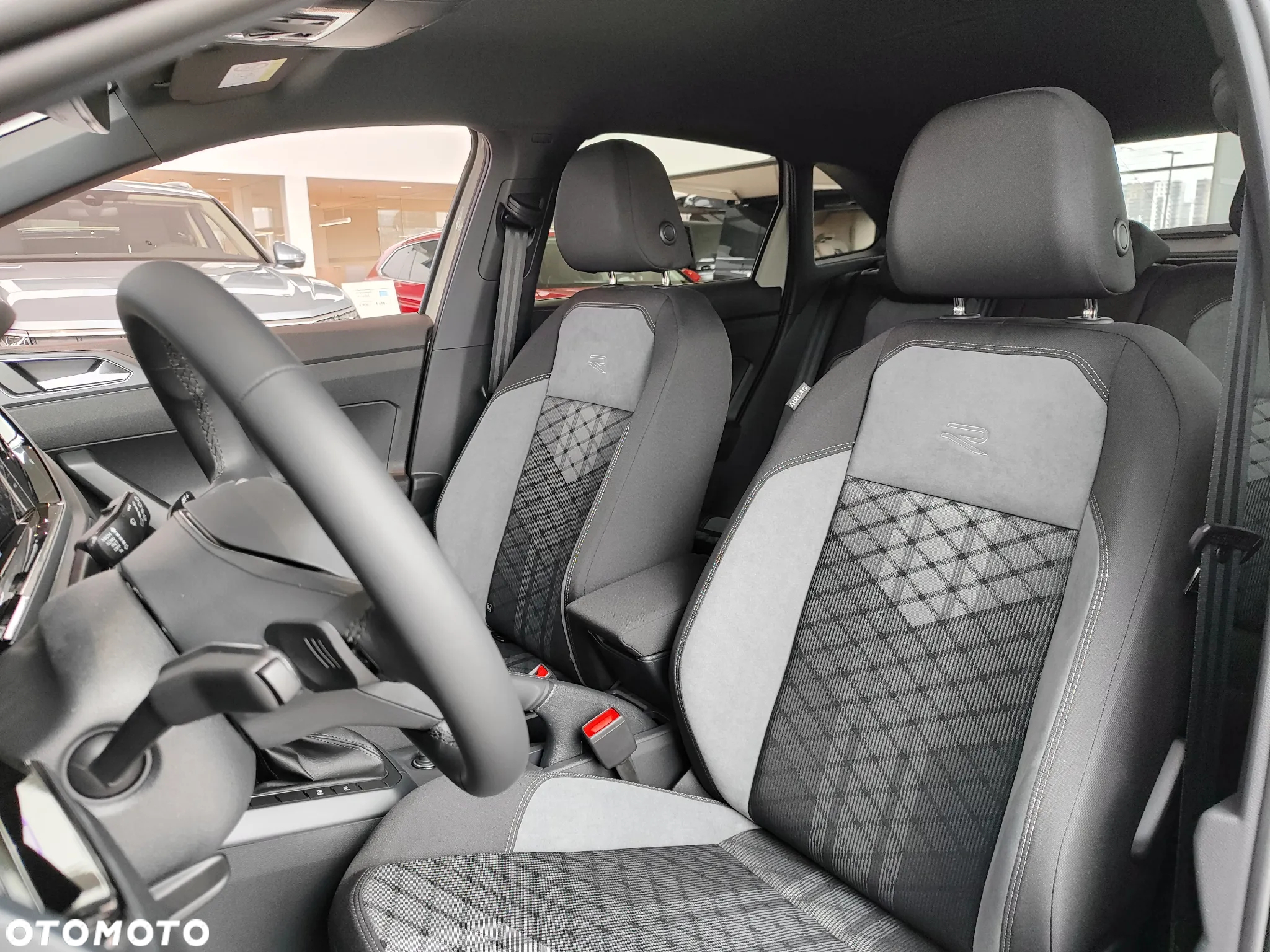 Volkswagen Taigo 1.5 TSI ACT R-Line Plus DSG - 11