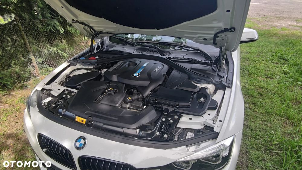 BMW Seria 3 330e iPerformance Sport Line Shadow - 14