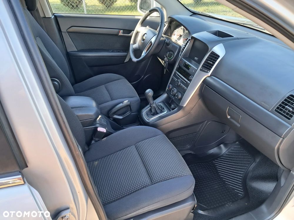 Chevrolet Captiva 2.4 2WD 5 Sitzer LS - 19