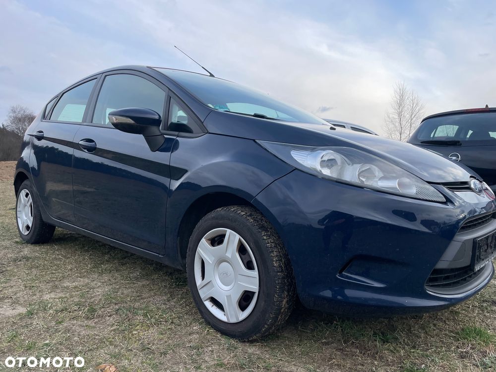 Ford Fiesta - 2