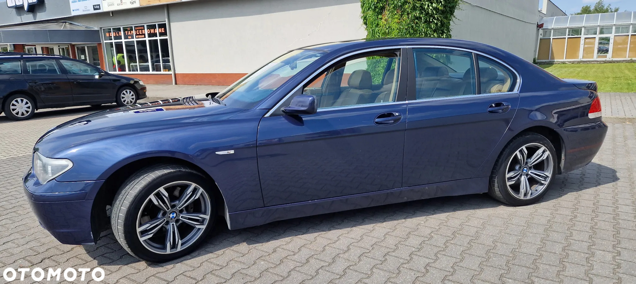 BMW Seria 7 745i - 18