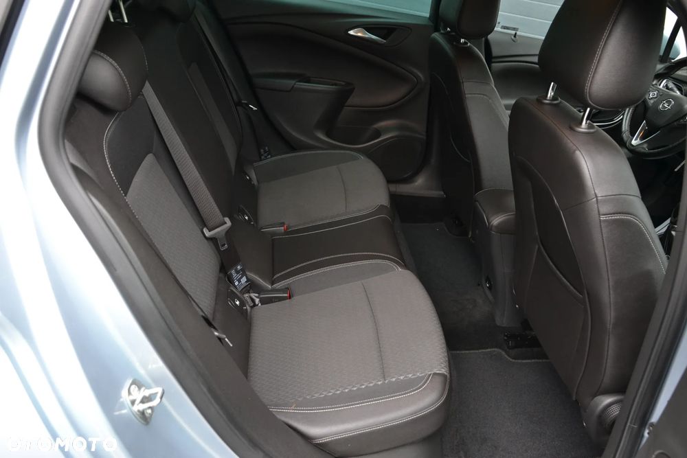 Opel Astra 1.6 CDTI Dynamic S&S - 8
