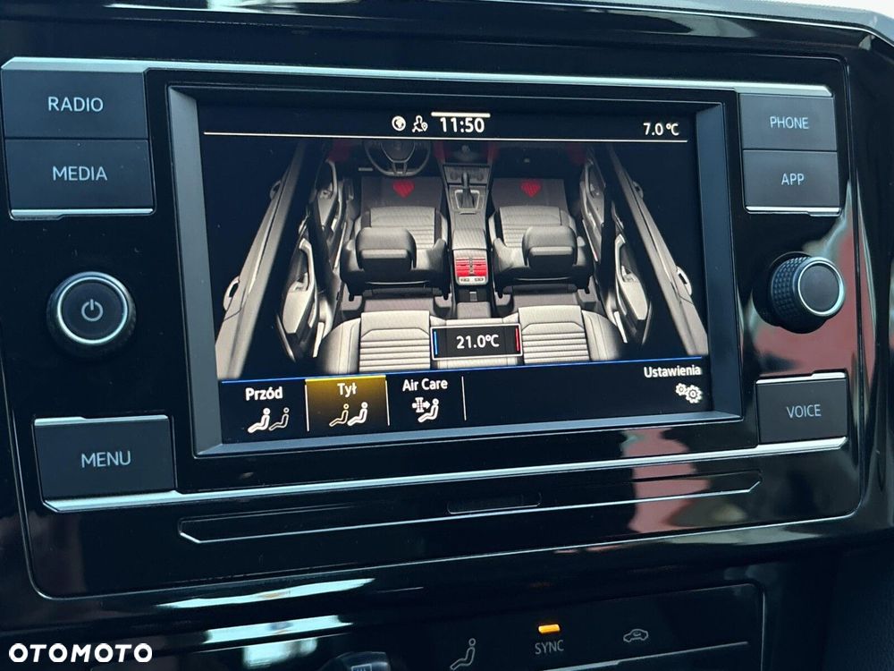 Volkswagen Passat - 31