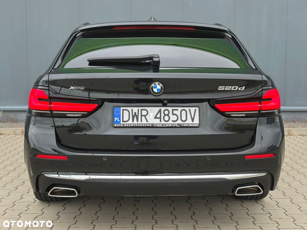 BMW Seria 5 520d xDrive mHEV Luxury Line - 38