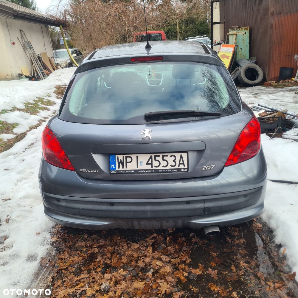 Peugeot 207 - 2