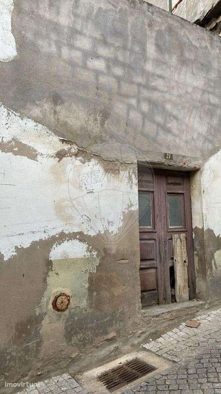 Moradia T1 para venda - Grande imagem: 2/13