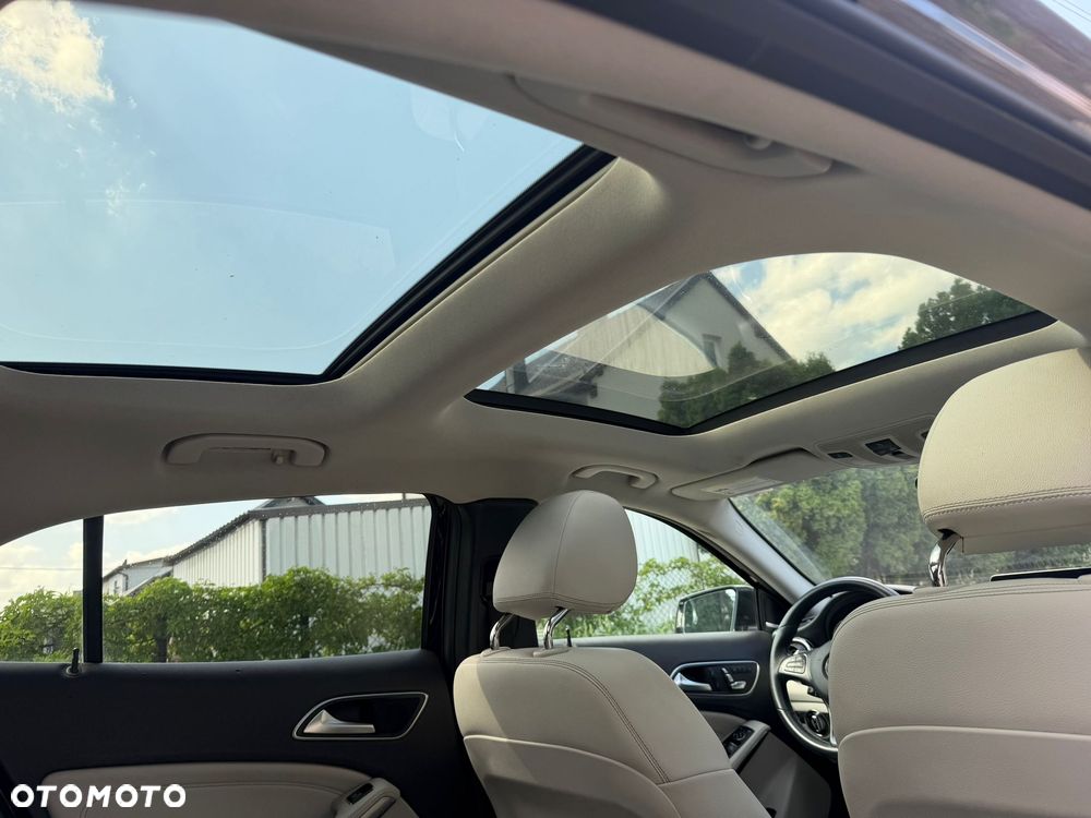 Mercedes-Benz GLA 250 4Matic 8G-DCT AMG Line - 15